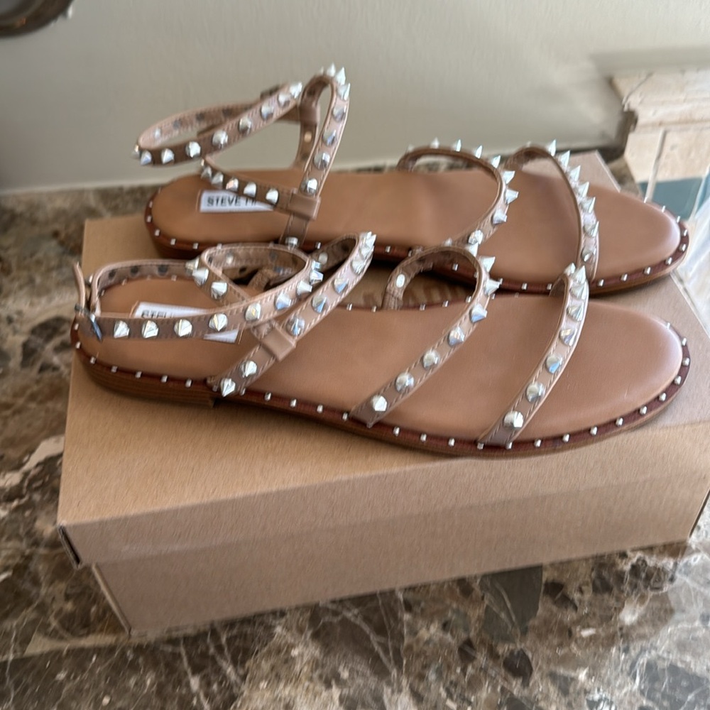 Steve Madden Transport Studded Strappy Sandals, Tan, Size 11 - Picture 3 of 4